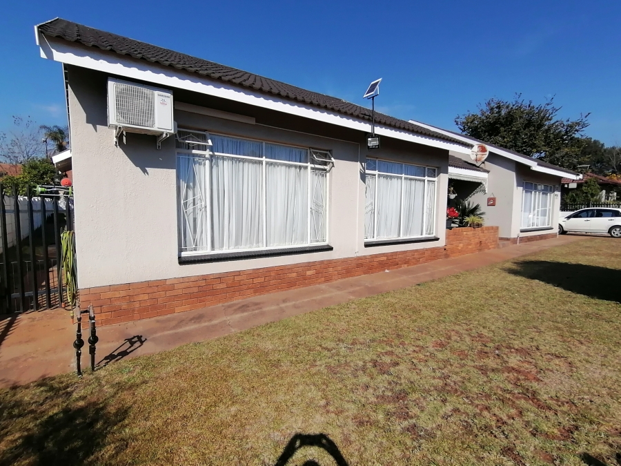 3 Bedroom Property for Sale in Stilfontein Ext 4 North West